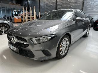 krockskadad bil auto Mercedes A-klasse A180d 72dKM!!! GROOT SCHERM/LED/LEDER/PDC/CLIMATE/STOELVERW/VOL! 2019/8