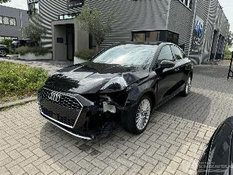 Avarii autoturisme Audi A3 1.5 35TFSI S-LINE LEDER/NAVI/CRUISE/ASSIST/LED MATRIX/ VOL RIJDBAAR! 2022/8