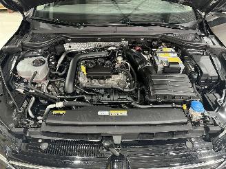 Volkswagen Golf e-TSI DSG AUTOMAAT R-LINE / NAVI / PDC / LED / MFS / SCHADEVRIJ picture 8