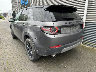 Land Rover Discovery Sport 2.0 TD4 PANO/CAMERA/LEDER/TREKHAAK/MERIDIAN/LED/RIJDBAAR! picture 3