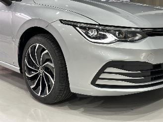 Volkswagen Golf TSI R-LINE DSG IQ LED / BLIND SPOT / CAMERA / STUURVERW VOL! picture 8