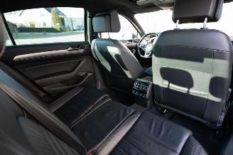 Volkswagen Passat 1.4 TSI ACT 3X R-LINE PANO/LEDER/LED/NAVI/CLIMA SCHADEVRIJ/DAMAGEDFREE picture 19