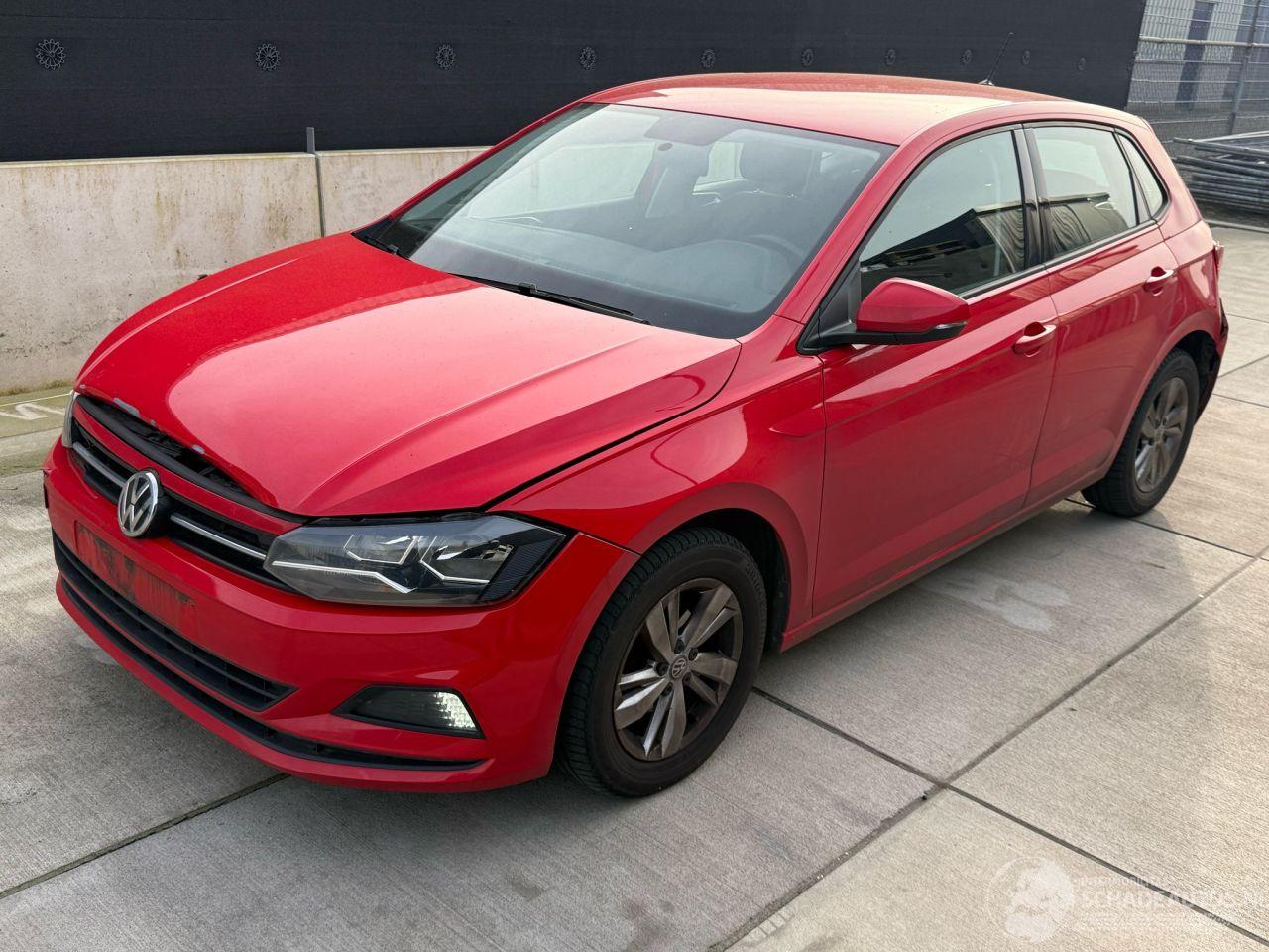 Volkswagen Polo DSG AUTOMAAT / DRIVEABLE DAMAGE / LED / STOELVERWARMING