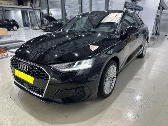 damaged passenger cars Audi A3 1.5 35 TFSI S-LINE LEDER/NAVI/CAMERA//ASSIST/LED MATRIX/ VOL SCHADEVRIJ 2022/9