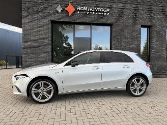 Voiture accidenté Mercedes A-klasse A250e 218PK 8G-DCT Aut. Premium Plus 2020/8