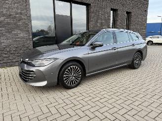 Volkswagen Passat VARIANT NEW MODEL! 1.5 eTSI 150PK DSG7 Elegance picture 2
