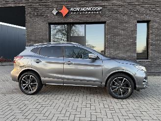 Damaged car Nissan Qashqai 1.3 DIG-T 160PK Aut. TEKNA PLUS PANO VOL! 2020/9