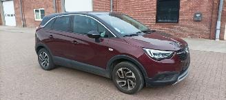  Opel Crossland Bj:04-2018 Crossland x 1.2-benzine Automatik Innovation Led-Koplampen Led-Achterlichten Navigatie Stoelverwarming Lichtautomaat Privacyglas Trekhaak Mistlampen Parkeersensoren voor en achter 2018/4