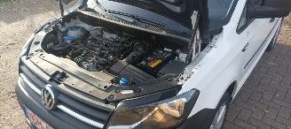 Volkswagen Caddy 2.0-TDI Tüv+Distributieriem nieuw 1-eigenaar Airconditioning Elektrische ramen Elektrische-spiegels verwarmde buitenspiegels centrale vergrendeling met afstandsbediening Start-Stop systeem Tussenwand met glas achteruitrijspiegel Radio met Usb laadvloer h picture 14