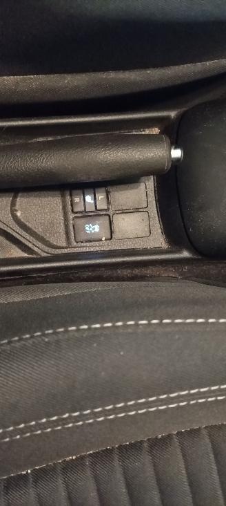 Toyota Yaris Facelift model Edition 1.5VVTI-E Airconditioning stoelverwarming Multicolor Display Met Navi voorbereiding Achteruitrijcamera Regensensor Licht assistent Drivelane assistent Leren multi stuurwiel Mistlampen 15-inch Toyota velgen picture 25