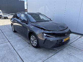 Opel Astra 1.2 Turbo Edition picture 2