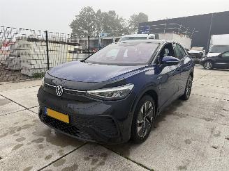 Damaged car Volkswagen ID.5 PRO 77 kWh 204 PK -CRUISE-NAVI-PDC 2022/9