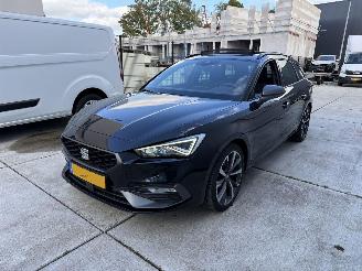 Schadeauto Seat Leon 2.0 TDI FR Business Intense AUTOMAAT-PANO-NAVI 2021/9