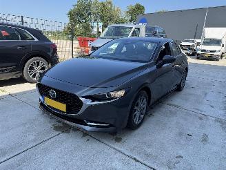 Auto incidentate Mazda 3 2.0 e-SkyActiv-X M Hybrid 180 -NAVI-CAMERA-PDC 2020/9