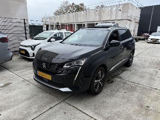 Schadeauto Peugeot 5008 1.2 PureTech GT PANO-7PERSOONS-ACC-CAMERA 2021/10