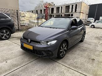 damaged passenger cars Volkswagen Polo 1.0 TSI R-LINE AUTOMAAT-PANO-CLIMA 2022/4