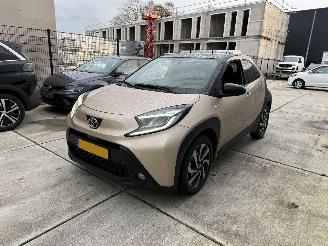 Schadeauto Toyota Aygo X  1.0 vvt Pulse 53 kw AUTOMAAT-NAVI-CAMERA 2025/1