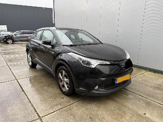 uszkodzony samochody osobowe Toyota CH-R 1.8 Hybrid Active 98PK - CAMERA - CLIMA - LED 2019/11