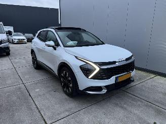 Unfallwagen Kia Sportage 1.6 T-GDI PLUG-IN HYBRID AWD DYNAMICLINE PLUS-PANO-CAMERA-NAVI 2023/11
