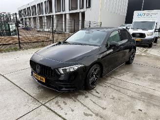 damaged passenger cars Mercedes A-klasse 220 Premium Plus AMG-AUTOMAAT-PANO-NAVI 2019/3