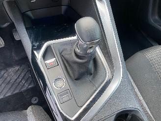 Peugeot 3008 1.2  Pure Tech Allure -NAVI-PDC-CAMERA picture 17