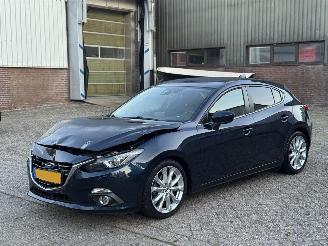 Auto incidentate Mazda 3 2.0 120Pk Automaat SkyActiv Head-Up Bose 2015/5