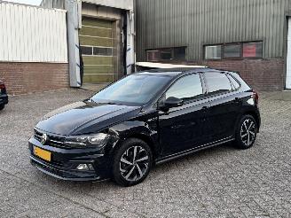 damaged passenger cars Volkswagen Polo 1.6 TDI DSG Automaat Navi 2018/11