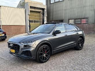 Voiture accidenté Audi Q8 55 TFSI 340Pk Quattro S-Line Pano Nap Nederlandse Auto Bang&Olufsen 2021/1