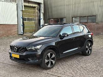 Vaurioauto  passenger cars Volvo XC40 1.5 T5 Recharge R-Design Pano 360Camera NAP Nederlandse Auto Harman Kardon 2021/12