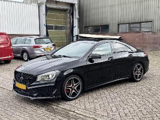 skadebil auto Mercedes Cla-klasse 250 AMG Pakket Pano Harman Kardon 2013/5