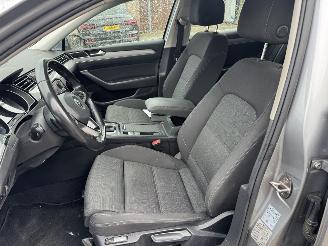 Volkswagen Passat 1.6 TDI DSG Automaat Facelift picture 9