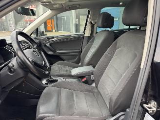 Volkswagen Tiguan 1.4 TSI DSG Pano Highline Virtual Cockpit DynAudio NAP Nederlandse Auto picture 8