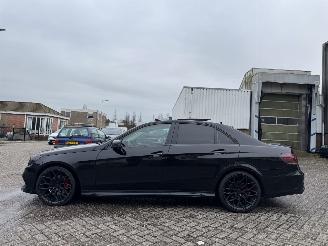 Mercedes E-klasse 220D 170Pk AMG Pakket Pano Harman Kardon picture 4