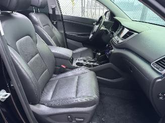 Hyundai Tucson 1.6 T-Gdi 4x4 Automaat Pano picture 14