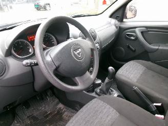 Dacia Duster 1.6 I picture 10