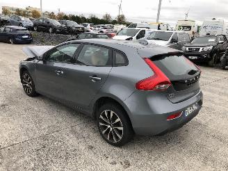 Vaurioauto  passenger cars Volvo V-40 1.5      AUTOMATIQUE 2019/11