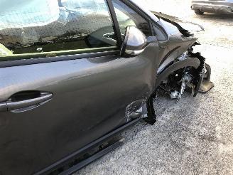 Peugeot 2008 SIGNATURE 1.2 picture 9