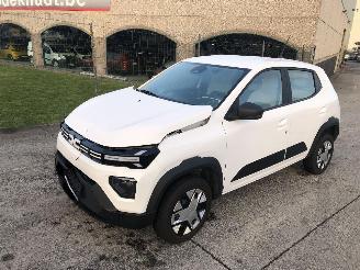 skadebil auto Dacia Spring EXPRESSION 2024/11