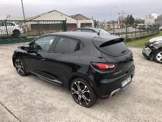 Coche accidentado Renault Clio 1.6 TURBO 2018/2