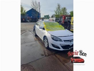 Opel Astra Astra J Sports Tourer (PD8/PE8/PF8), Combi, 2010 / 2015 2.0 CDTI 16V 165 picture 2