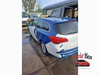 Opel Astra Astra J Sports Tourer (PD8/PE8/PF8), Combi, 2010 / 2015 2.0 CDTI 16V 165 picture 5