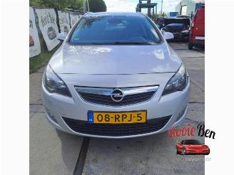 Auto da rottamare Opel Astra Astra J Sports Tourer (PD8/PE8/PF8), Combi, 2010 / 2015 1.4 Turbo 16V 2011/6