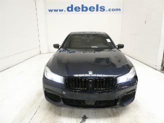 Vaurioauto  passenger cars BMW 7-serie 3.0D D 2016/6