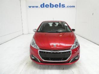 Damaged car Peugeot 208 ALLURE 2019/7