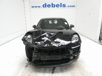 Damaged car Porsche Macan 3.0D S DIESEL 2016/10