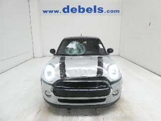 Unfallwagen Mini Cooper 1.5 2019/4