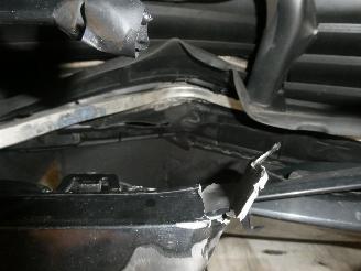 BMW X2 SDRIVE18I picture 25