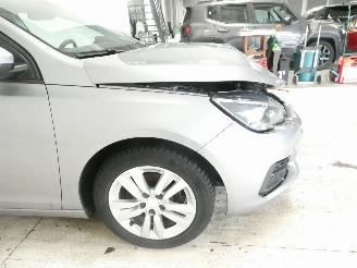 Peugeot 308 II ACTIVE picture 15