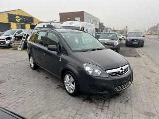 Damaged car Opel Zafira ECO FLEX / 7-SEAT 2013/10