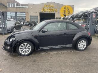 Damaged car Volkswagen Beetle 1.2 TSI 2013/4